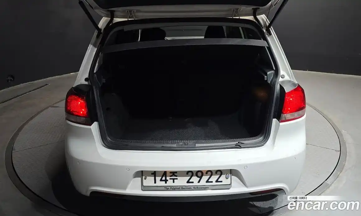 Volkswagen Golf 2013 1.6 автомат (гидро), фото 20