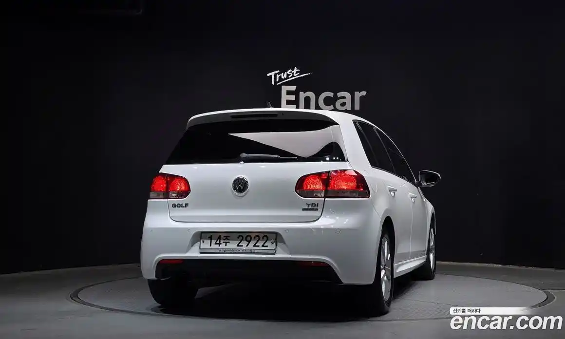 Volkswagen Golf 2013 1.6 автомат (гидро), фото 4