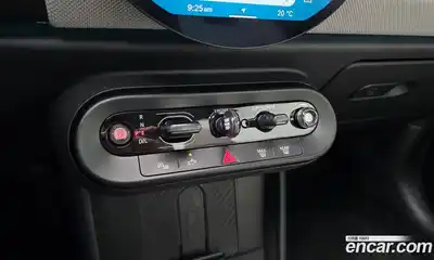 Mini Cooper Convertible 2025 2.0 автомат (гидро), миниатюра 11