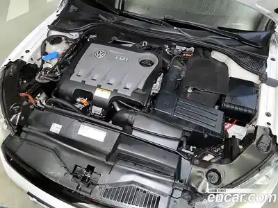 Volkswagen Scirocco 2013 2.0 автомат (гидро), миниатюра 6