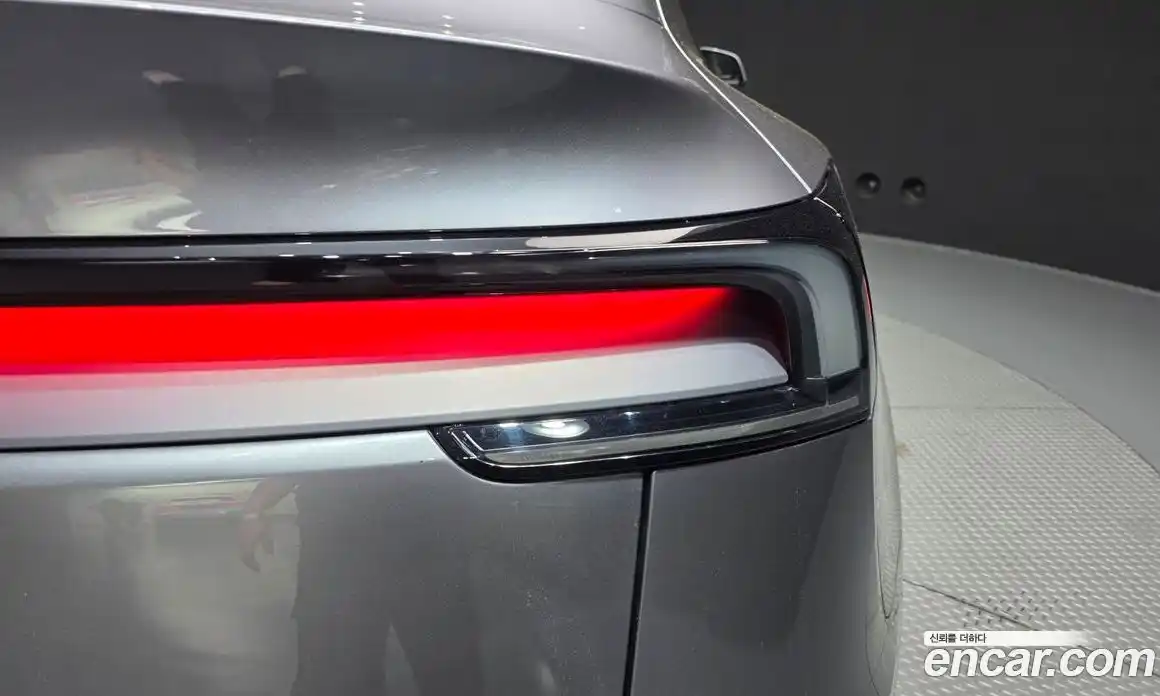 Tesla Model Y 2025 0.2 гидро, фото 9