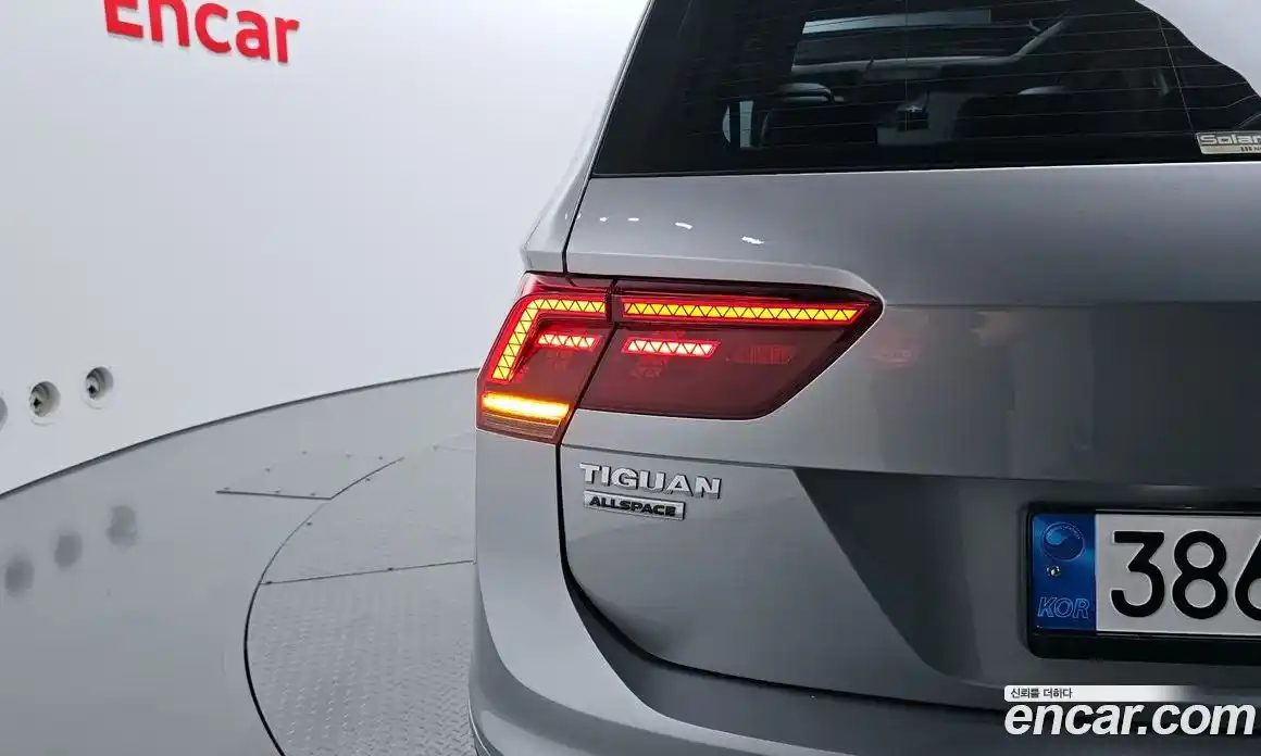 Volkswagen Tiguan 2020 2.0 автомат (гидро), фото 9