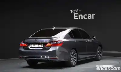 Honda Accord 2017 2.0 автомат (гидро), миниатюра 2