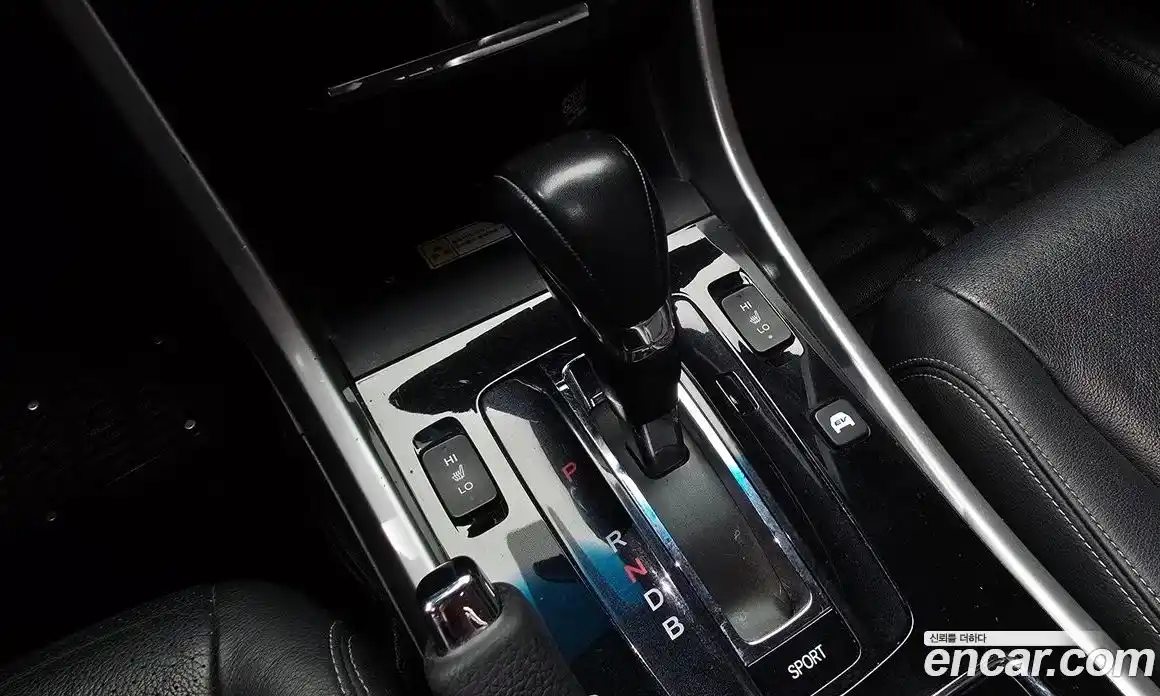 Honda Accord 2017 2.0 автомат (гидро), фото 9