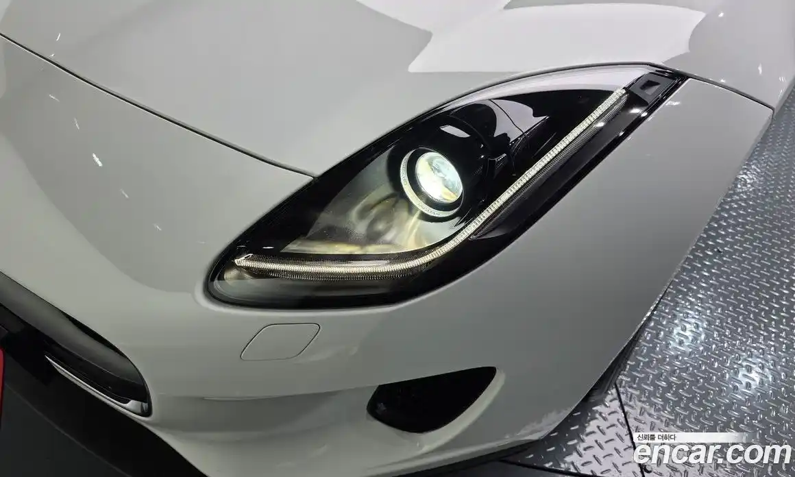 Jaguar F-Type 2018 2.0 гидро, фото 8