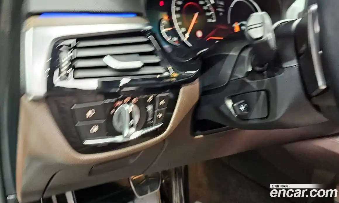 BMW 5 серия 2018 2.0 автомат (гидро), фото 29