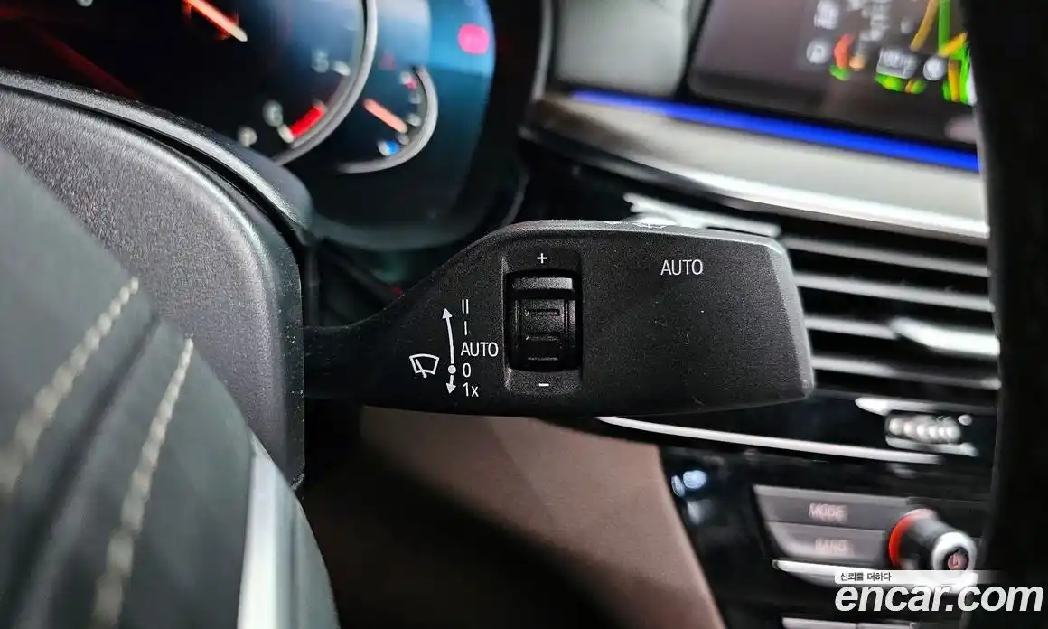 BMW 5 серия 2018 2.0 автомат (гидро), фото 36