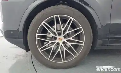 Porsche Cayenne 2025 3.0 автомат (гидро), миниатюра 5