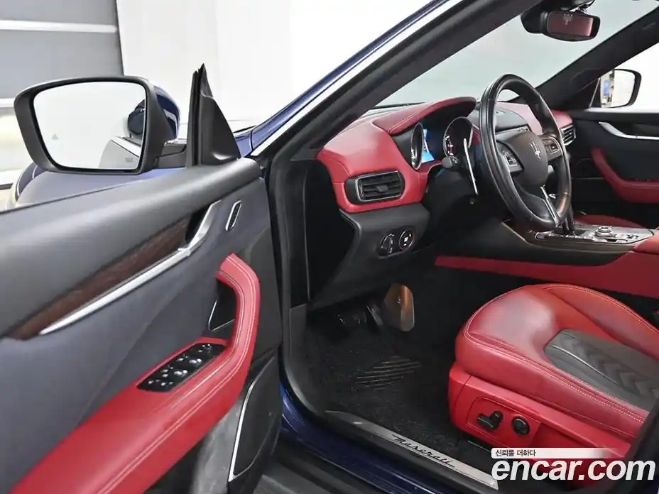 Maserati Levante 2020 3.0 гидро, фото 11