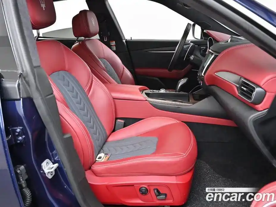 Maserati Levante 2020 3.0 гидро, фото 10