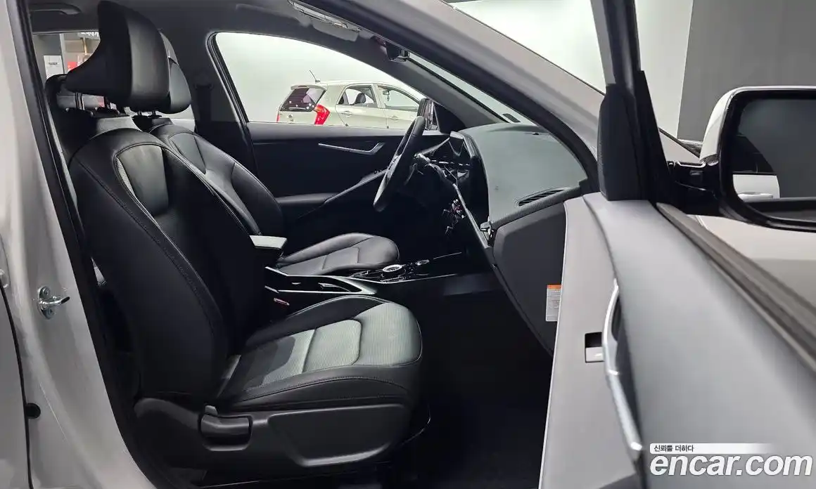 Kia Niro 2025 1.6 гидро, фото 11