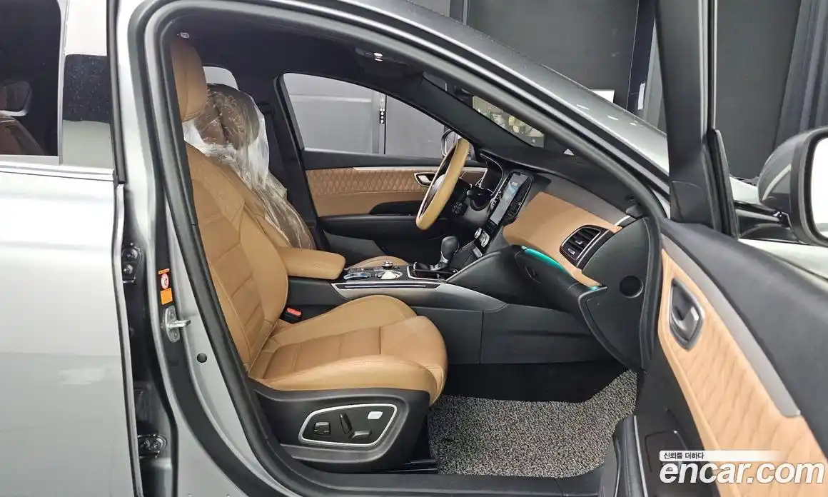 Renault SM6 2024 1.3 гидро, фото 12
