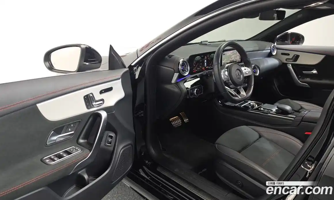Mercedes-Benz CLA-Class 2023 2.0 гидро, фото 13