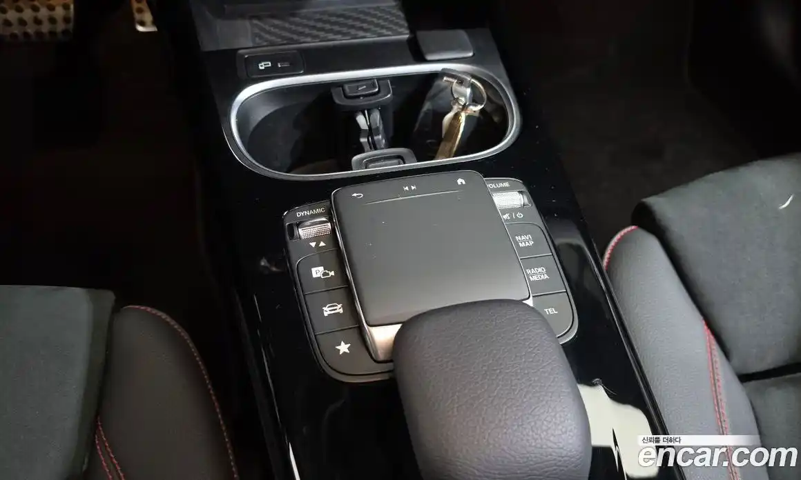 Mercedes-Benz CLA-Class 2023 2.0 гидро, фото 25