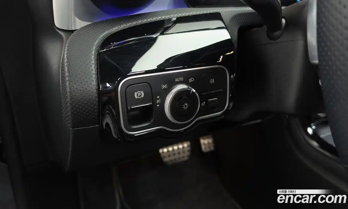 Mercedes-Benz CLA-Class 2023 2.0 гидро, фото 27