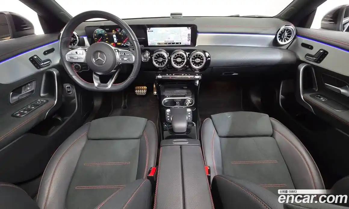 Mercedes-Benz CLA-Class 2023 2.0 гидро, фото 10