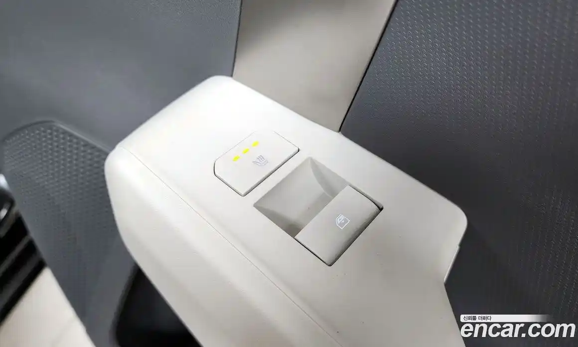 Kia EV3 2024 0.2 автомат (гидро), фото 25