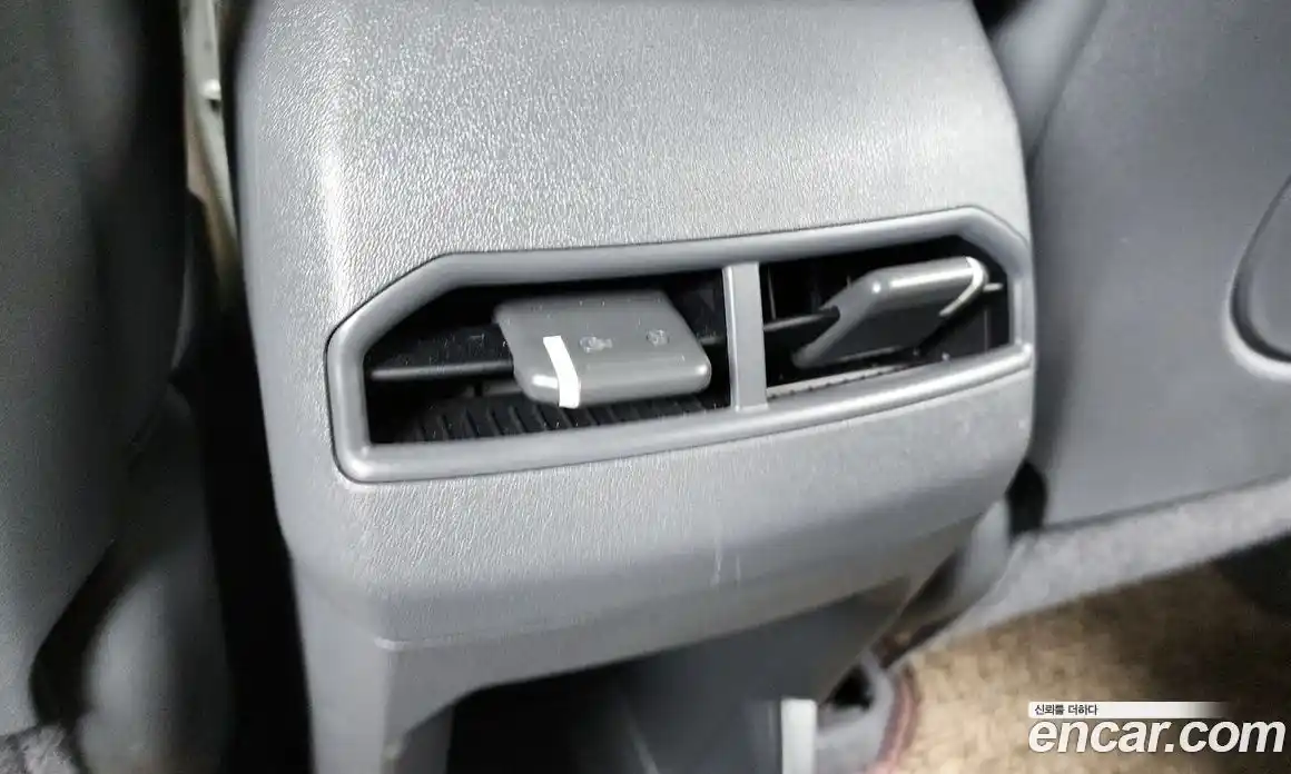 Kia EV3 2024 0.2 автомат (гидро), фото 33