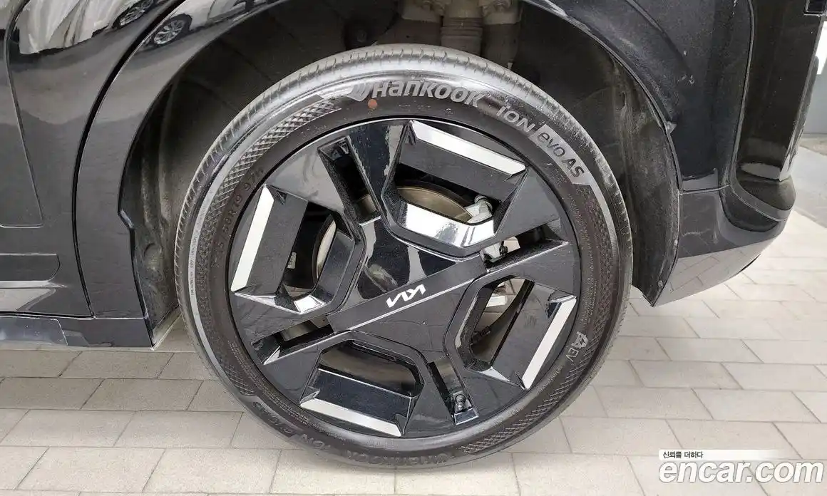 Kia EV3 2024 0.2 автомат (гидро), фото 7
