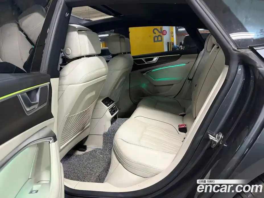 Audi A7 2022 3.0 гидро, фото 14