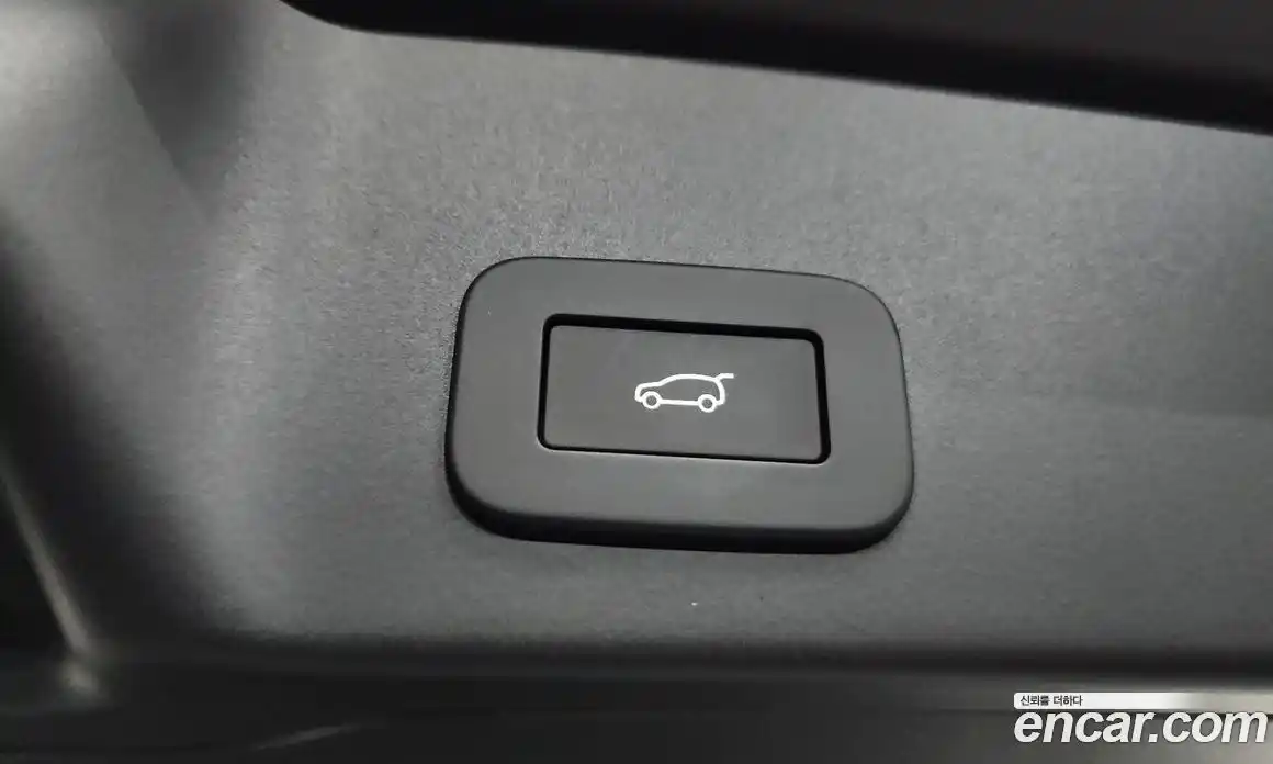 Land Rover Range Rover Evoque 2025 2.0 автомат (гидро), фото 18