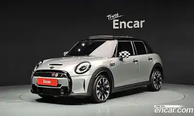 Mini Cooper, 2023, 44 618 км