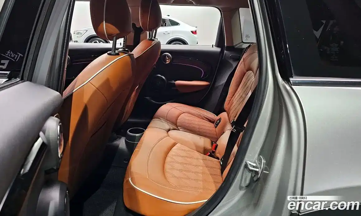 Mini Cooper 2023 2.0 автомат (гидро), фото 17
