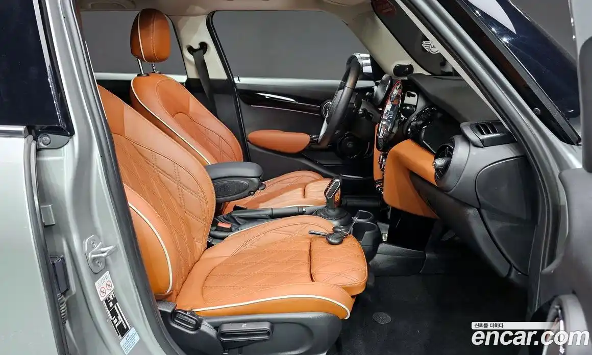 Mini Cooper 2023 2.0 автомат (гидро), фото 18