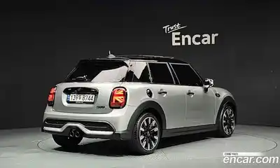 Mini Cooper 2023 2.0 автомат (гидро), миниатюра 2