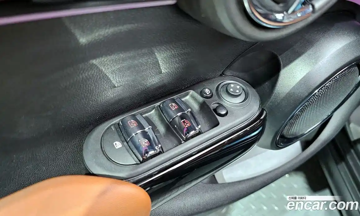 Mini Cooper 2023 2.0 автомат (гидро), фото 30