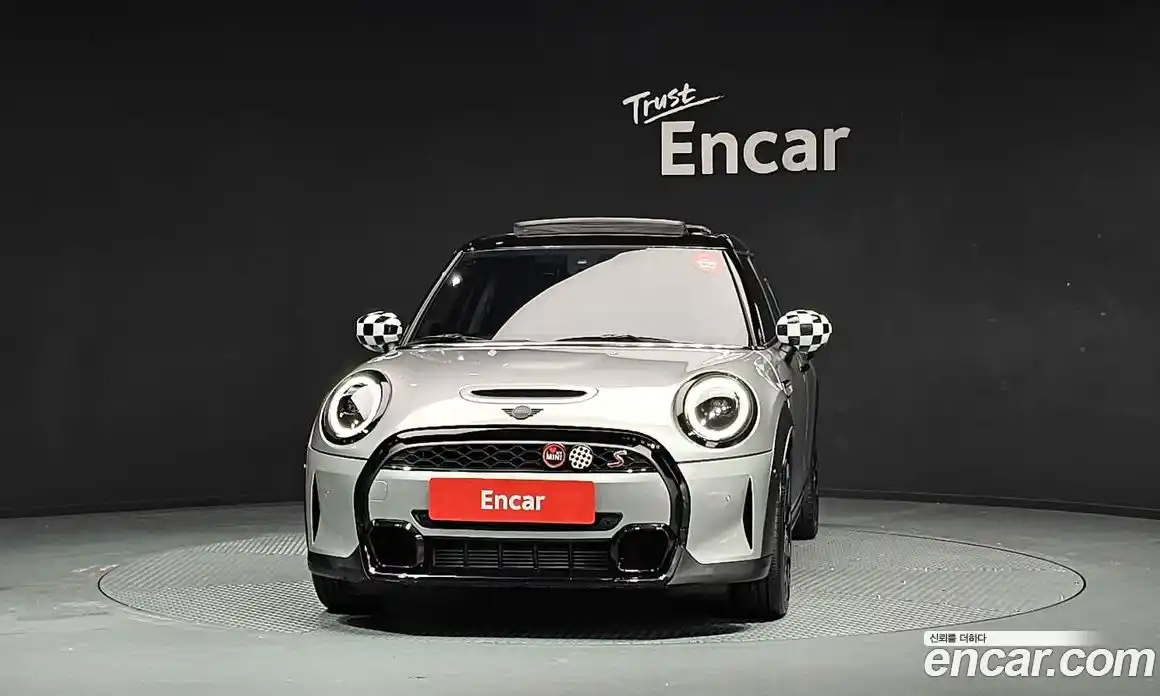 Mini Cooper 2023 2.0 автомат (гидро), фото 3