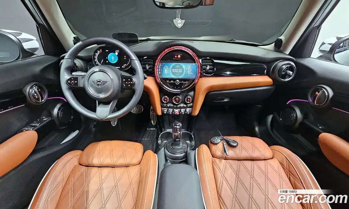 Mini Cooper 2023 2.0 автомат (гидро), фото 10
