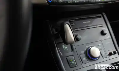 Lexus CT200h 2018 1.8 гидро, миниатюра 12