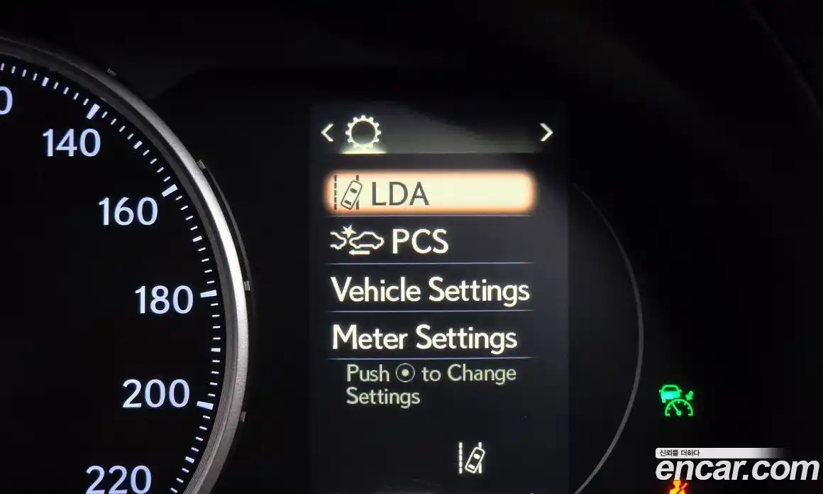 Lexus CT200h 2018 1.8 гидро, фото 26
