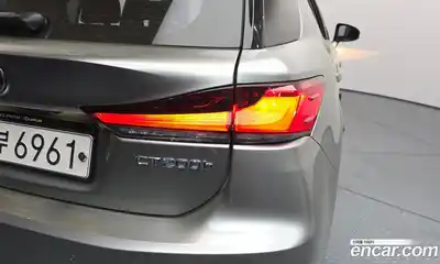 Lexus CT200h 2018 1.8 гидро, миниатюра 9