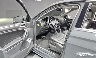 Volkswagen Tiguan 2020 2.0 автомат (гидро), миниатюра 10