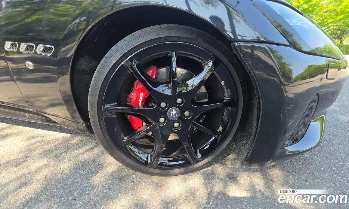 Maserati GranTurismo 2015 4.7 гидро, фото 5