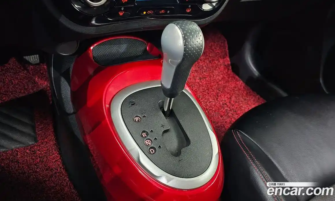 Nissan Juke 2017 1.6 гидро, фото 9