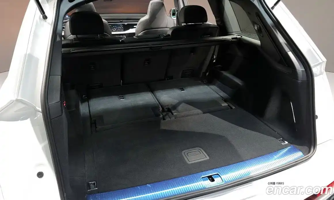 Audi Q7 2025 3.0 гидро, фото 32