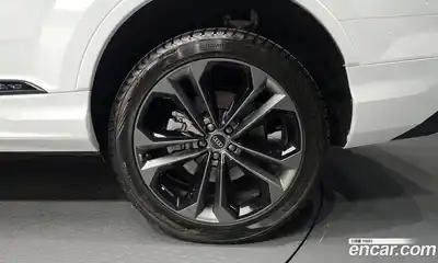 Audi Q7 2025 3.0 гидро, миниатюра 6