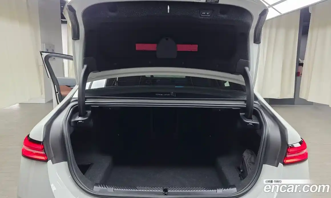BMW 5-Series 2024 2.0 гидро, фото 20