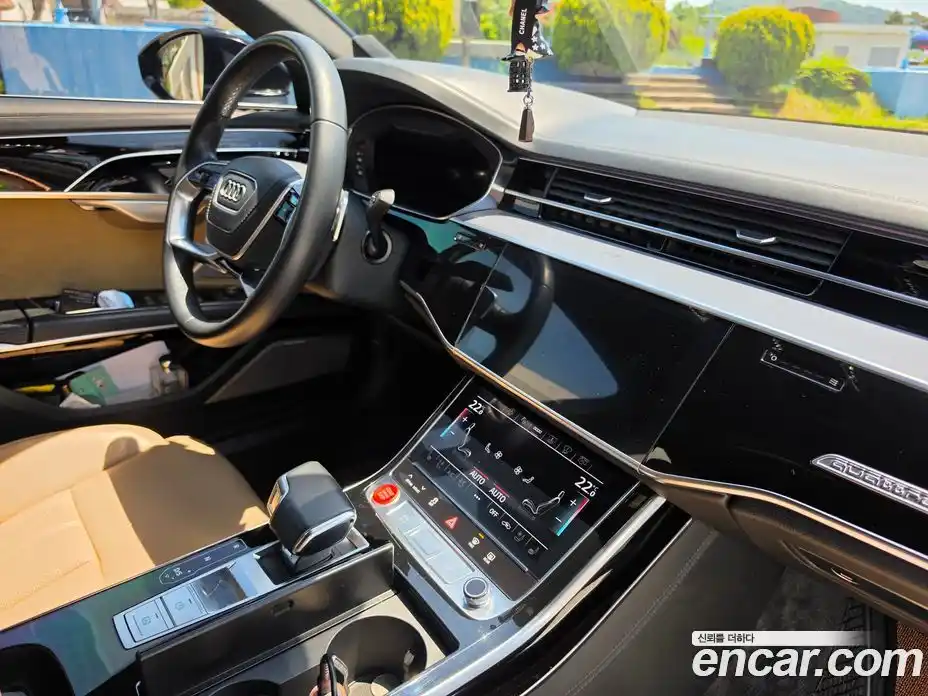 Audi A8 2021 3.0 автомат (гидро), фото 8