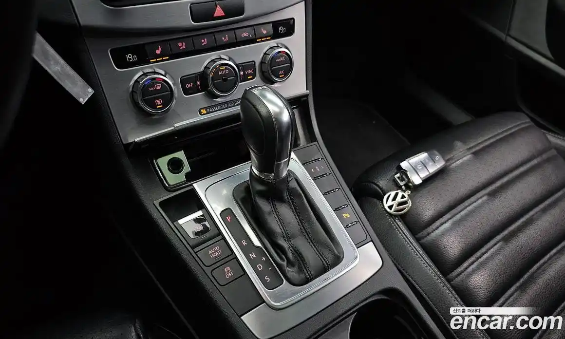Volkswagen CC 2013 2.0 автомат (гидро), фото 11