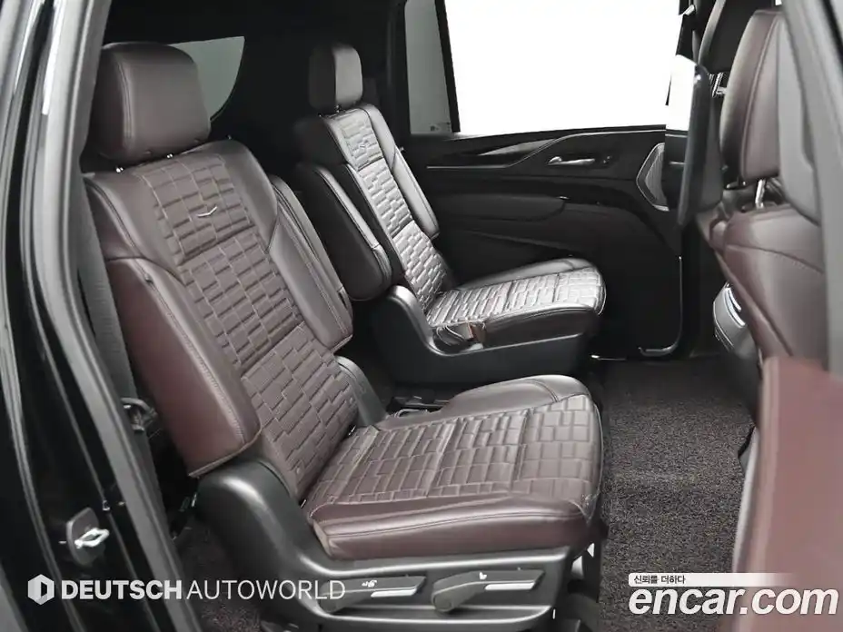 Cadillac Escalade 2023 6.2 гидро, фото 12