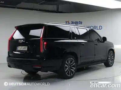 Cadillac Escalade 2023 6.2 гидро, миниатюра 2