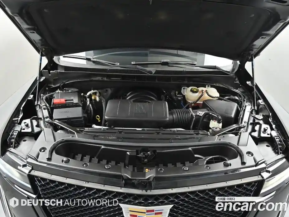 Cadillac Escalade 2023 6.2 гидро, фото 6