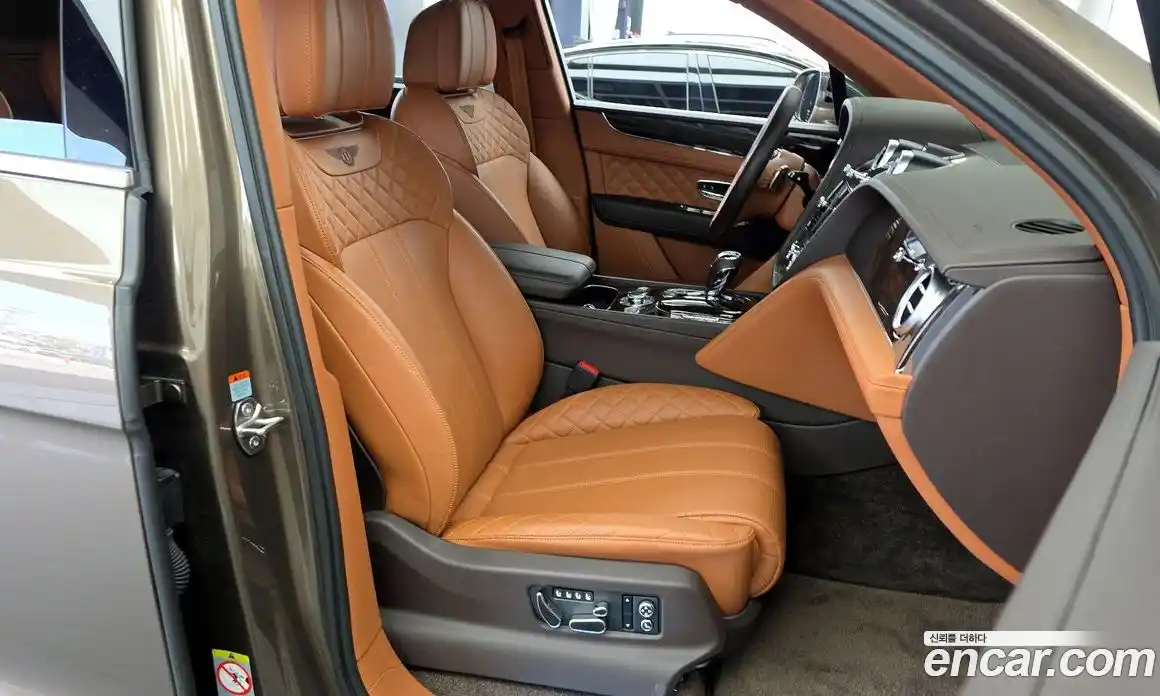 Bentley Bentayga 2017 6.0 гидро, фото 11