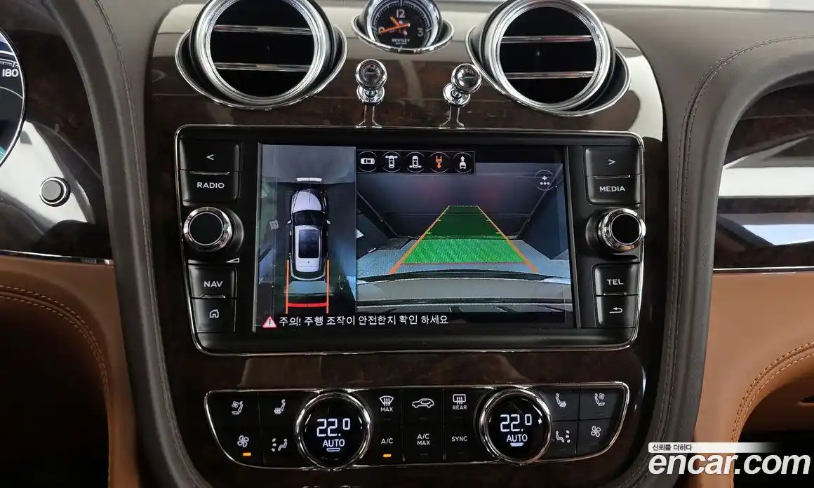 Bentley Bentayga 2017 6.0 гидро, фото 15