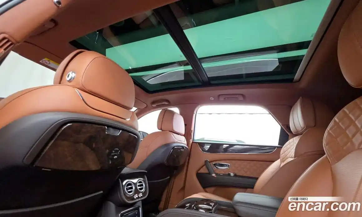 Bentley Bentayga 2017 6.0 гидро, фото 18