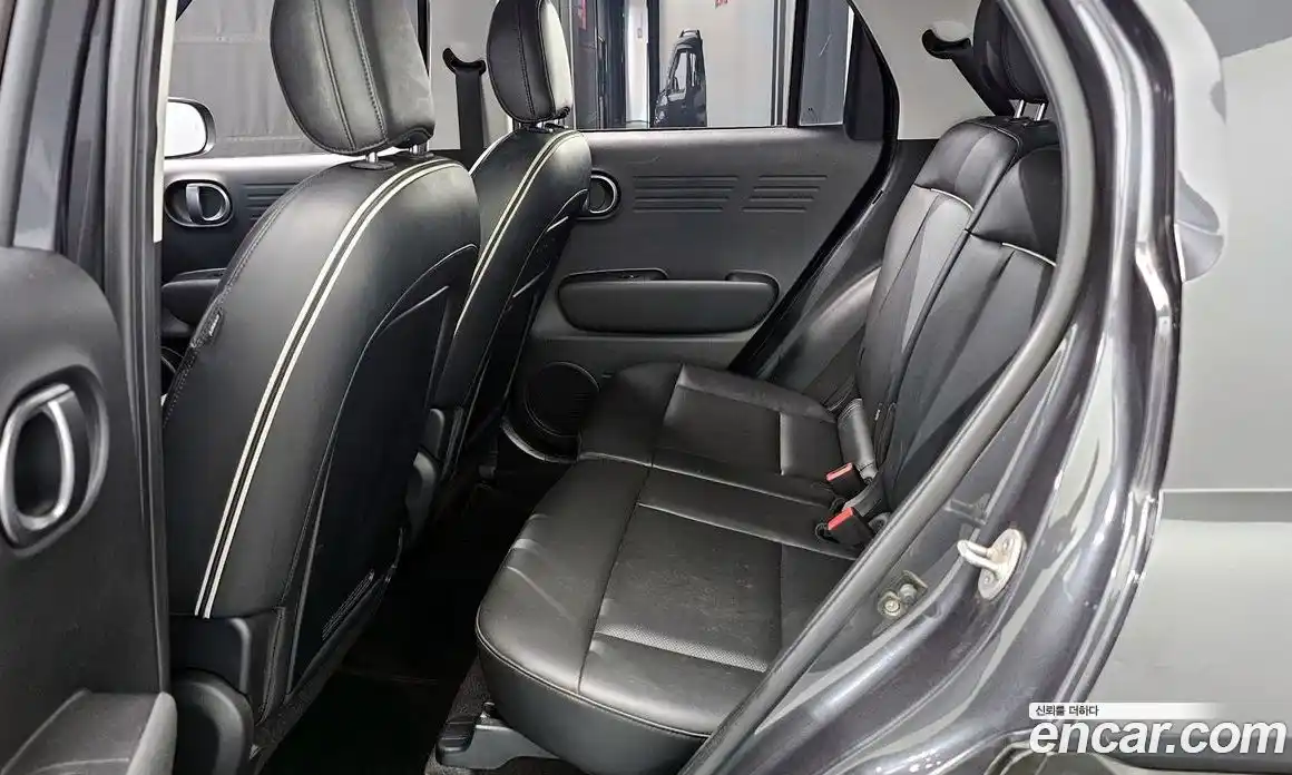 Hyundai Casper 2022 1.0 автомат (гидро), фото 12